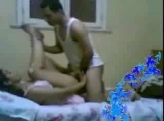 سكس مصري – ينيك طيز حبيبته وهي تصرخ